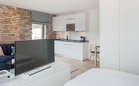 2,5 Zi Design Loft Wohnung Mit Gartensitzplatz